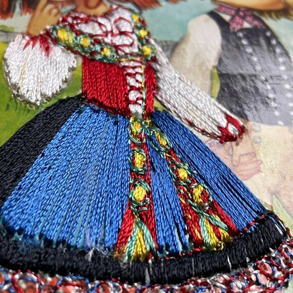 Vintage Postcard Swedish Boy Girl At Fair Actual Needle Point Dress  RARE u Topo - Picture 2 of 3